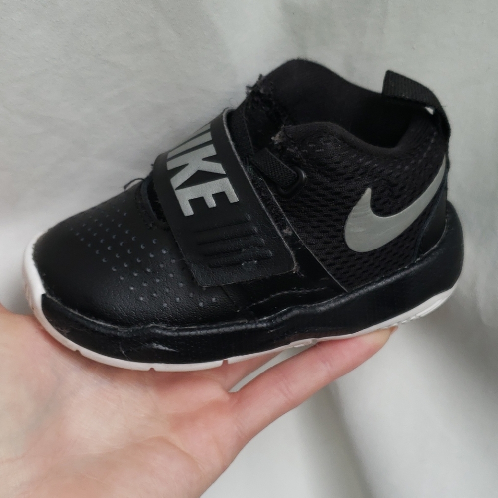 5c nike - Picture 2 of 3
